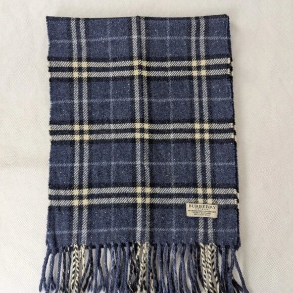 Burberry Classic Unisex Check Scarf Blue 90% Merino wool 10% Cashmere Fast Ship - Picture 5 of 7